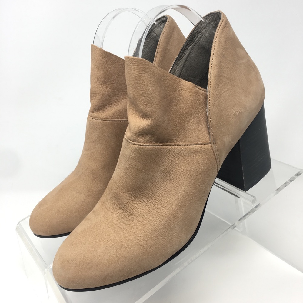 Eileen Fisher Leaf Tan Nubuck Leather Booties 9.5